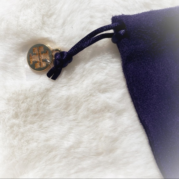 NWT Tory Burch Rose Quartz Bib Statement Necklace - Picture 9 of 10